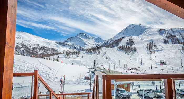 Hotel Du Col, Sestriere ski chalet, image 2